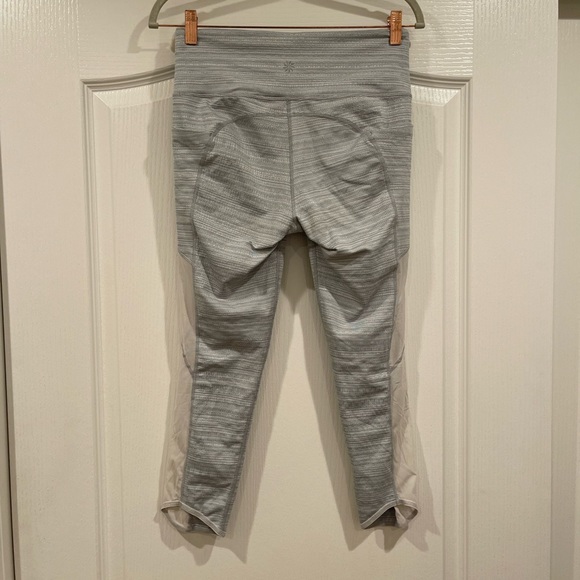 Athleta pocket cropped leggings size M - Picture 2 of 5